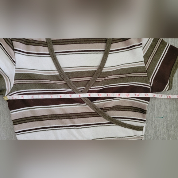 Y2K Accomplice Striped Front Wrap Crop Top - Picture 4 of 8